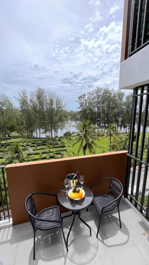 Sky Park Laguna 1Bdr Lake View Таланг Экстерьер фото
